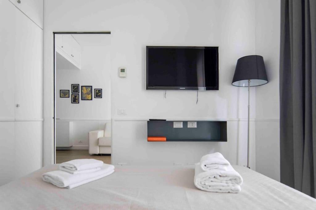 Piazza Di Spagna - Suite Frezza Рим Экстерьер фото